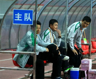 绿城队委会自主布阵全华班 五名队委会成员皆