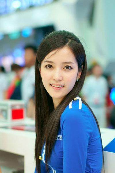 图文-申花派对现绝美空姐性感超芭比 仪表端庄大方