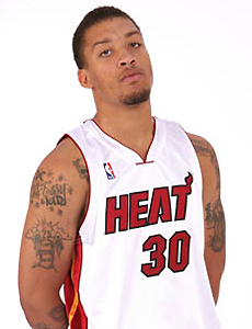 (迈克尔- 比斯利 )