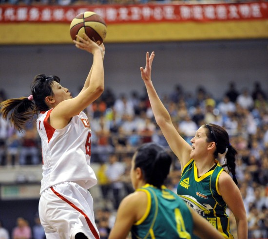 图文-[热身赛]中国女篮73-68澳洲袋鼠 马增玉百