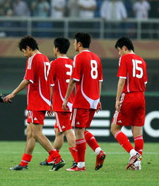 世预赛-中国主场1-2负伊拉克小组垫底提前遭淘汰