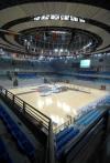 图文-北京大学体育馆竣工 蓝色座椅显整洁明亮
