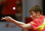 图文-乒乓球世界总冠军赛王励勤晋级大力高抛发球