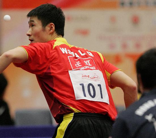 图文-乒乓球奥运会亚洲区预选赛 王励勤准备发