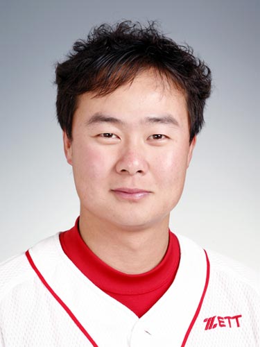 图文-北京奥运会中国代表团成立 棒球队队员陈坤