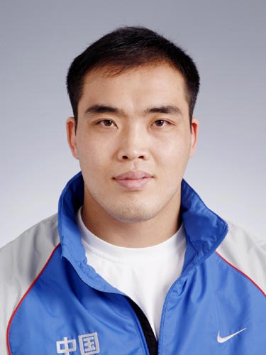 图文-北京奥运中国代表团成立 摔跤队队员姜华琛