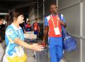 图文-古巴奥运代表团包机抵京 代表团走出航站楼