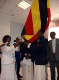 图文-乌干达代表团出征北京奥运会 举行授旗仪式