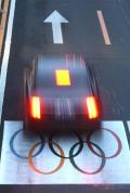 图文-动感之都奥运北京 汽车行驶在奥运专用车道上