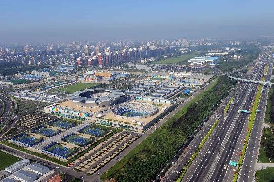 图文-航拍北京奥运场馆 现代繁华在这块土地尽显