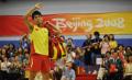 图文-国家羽毛球队赴香港访问表演 林丹仍是焦点