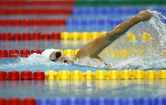 图文-加拿大选手破S13级女子400米自由泳世界