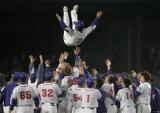 图文-2008路透年度精彩图片台湾棒球选手激情庆祝