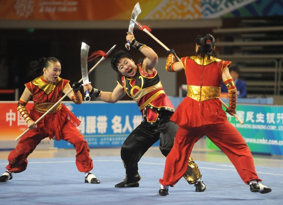 图文-全运会武术套路女子对练决赛 辽宁队精彩表演_综合体育_NIKE新浪竞技风暴_新浪网