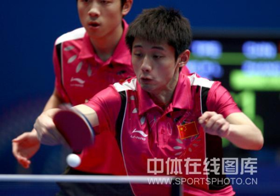 图文-东亚运会男乒双打7日赛况 张继科\/许昕组合