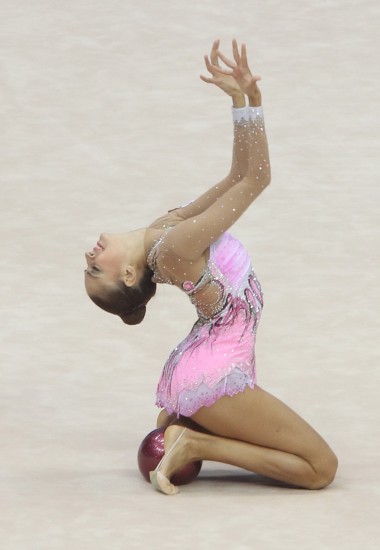 图文-艺术体操世锦赛个人全能赛况 投入到比赛中
