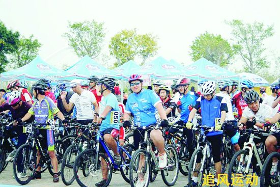 ʯ��ׯ����ɽǰ����ϣ��������գ����̲�������ж���һ�ӽ���һ�ӣ�ͬ����һ����ɽǰƮ����