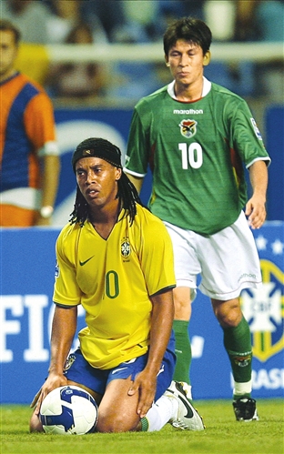 芬兰人能进德国队三球!_其他栏目_NIKE新浪竞