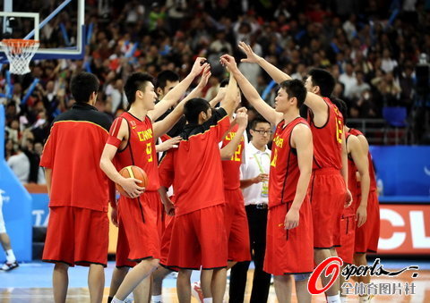 图文-[亚运]中国男篮VS伊朗 一场惊心动魄的胜