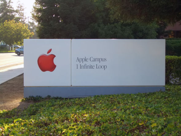坐落于硅谷库珀蒂诺无限循环路1号的苹果总部编者按:很少有一家公司