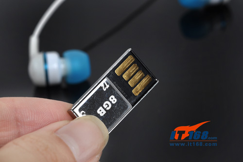 1256575603_Of8Lfj.jpg