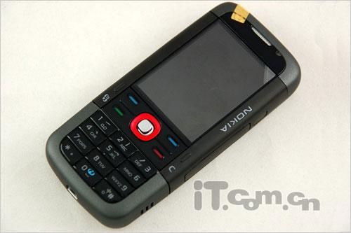 炫酷扭身诺基亚5700金刚版仅1848元