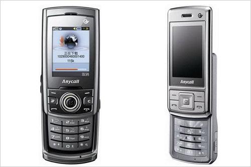 上市的中国电信天翼3g手机三星sch-m609至于同步登场的三星sch-m609