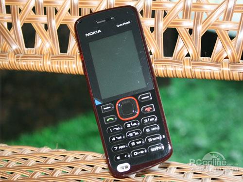 超薄直板 诺基亚5220实用机现仅988元