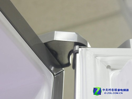 法式简约风格 容声艾弗尔多门冰箱简评(6)