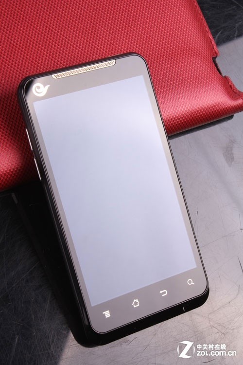 3吋天翼巨兽 天语智能续航王e800评测
