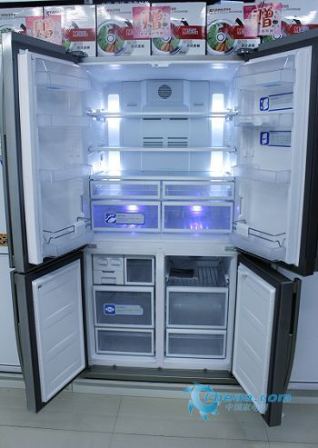 beko冰箱gne 114610x显示屏   冰箱拥有精美显示屏,让您随时了解冰箱