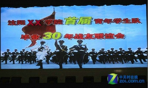 4×7拼接 清投67吋背投入驻沈阳某军校