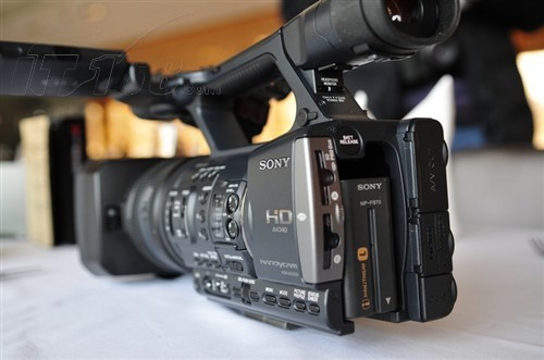 全手动双卡存储索尼ax2000e售26300