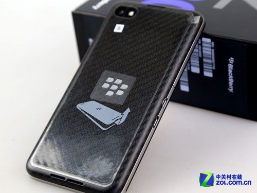 下一代出全键盘黑莓z30跌至2999元