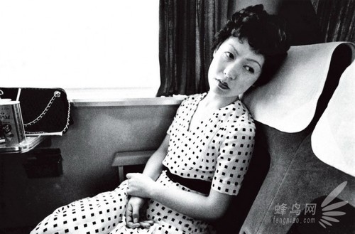 荒木镜头下的阳子