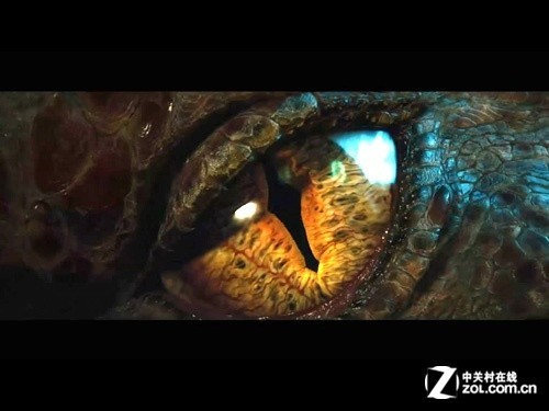 霍比特人1结尾 龙睁眼