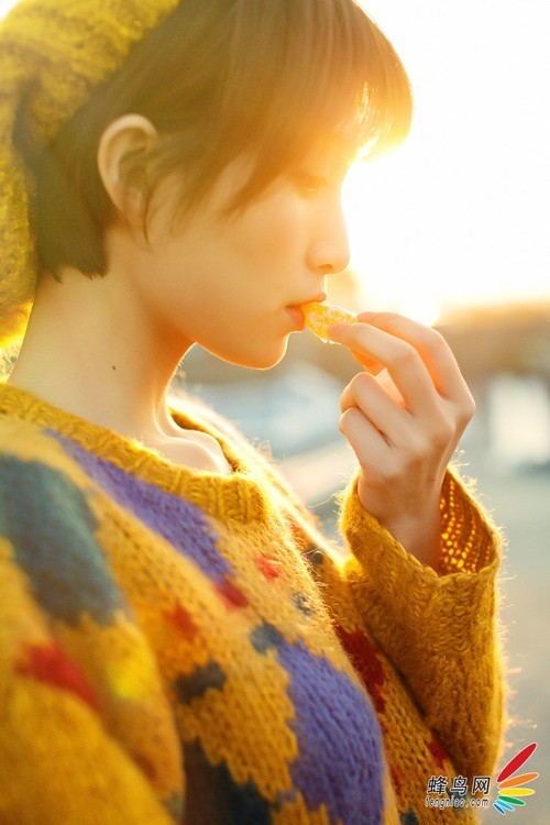 温暖和柔美4步教你拍摄秋冬逆光人像4