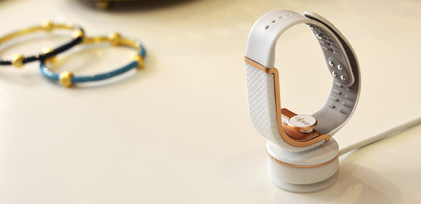 抑郁症请远离 olive腕带可帮助管理压力水平