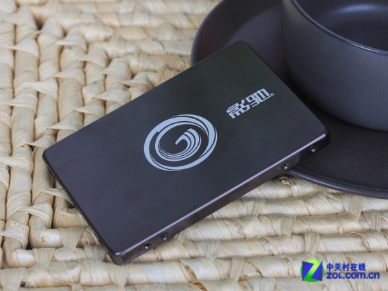 影驰 战将(240gb) 外观图