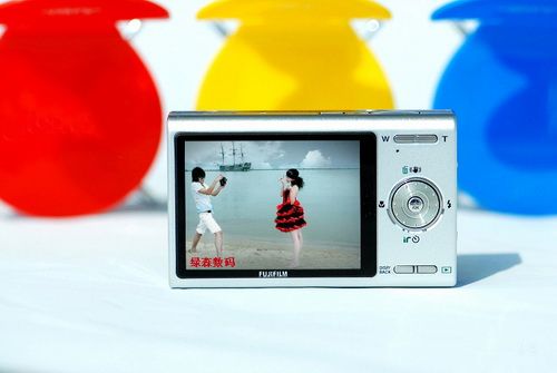 数码 > 正文   绿森数码详细购买信息:   富士z100(含发票) 美国pny