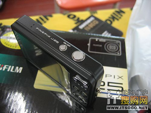 超薄时尚家用相机 富士j20套餐仅售1099