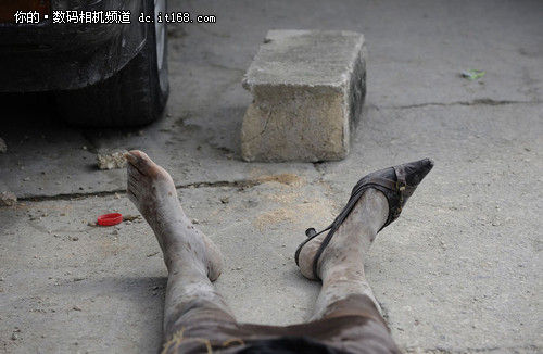 2011年普利策突发新闻摄影奖:海地地震