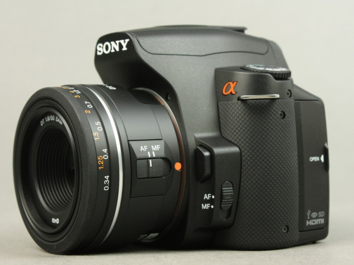 图为索尼α330