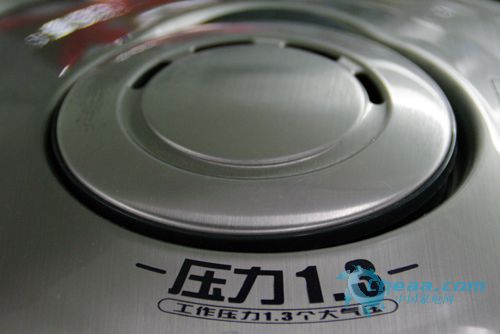 1260491792_7y7qSw.jpg