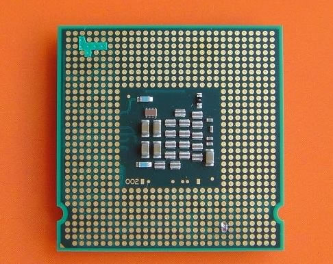 硬件 正文首先是相连vid:可先用绝缘胶布将需要相连的两个针脚的周围