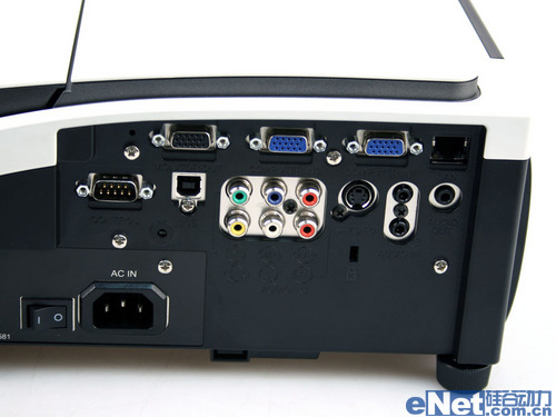 日立hcpa8超短焦距投影机测评