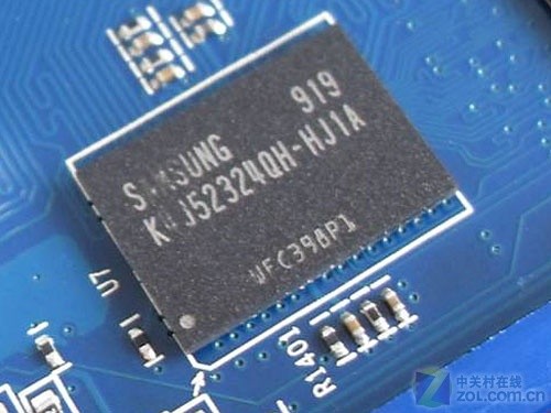1254262442_KfvycJ.jpg