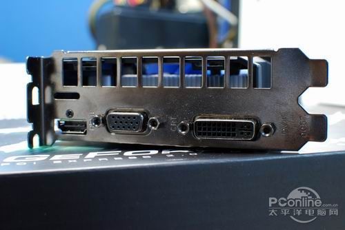 vga接口尺寸 1316763721_M5ZODd.jpg