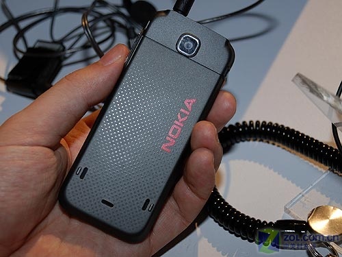 与众不同 诺基亚超薄音乐机5310xm图赏(4)_手机_科技时代_新浪网