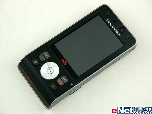 主宰时尚新生活 索尼爱立信w910仅2580元